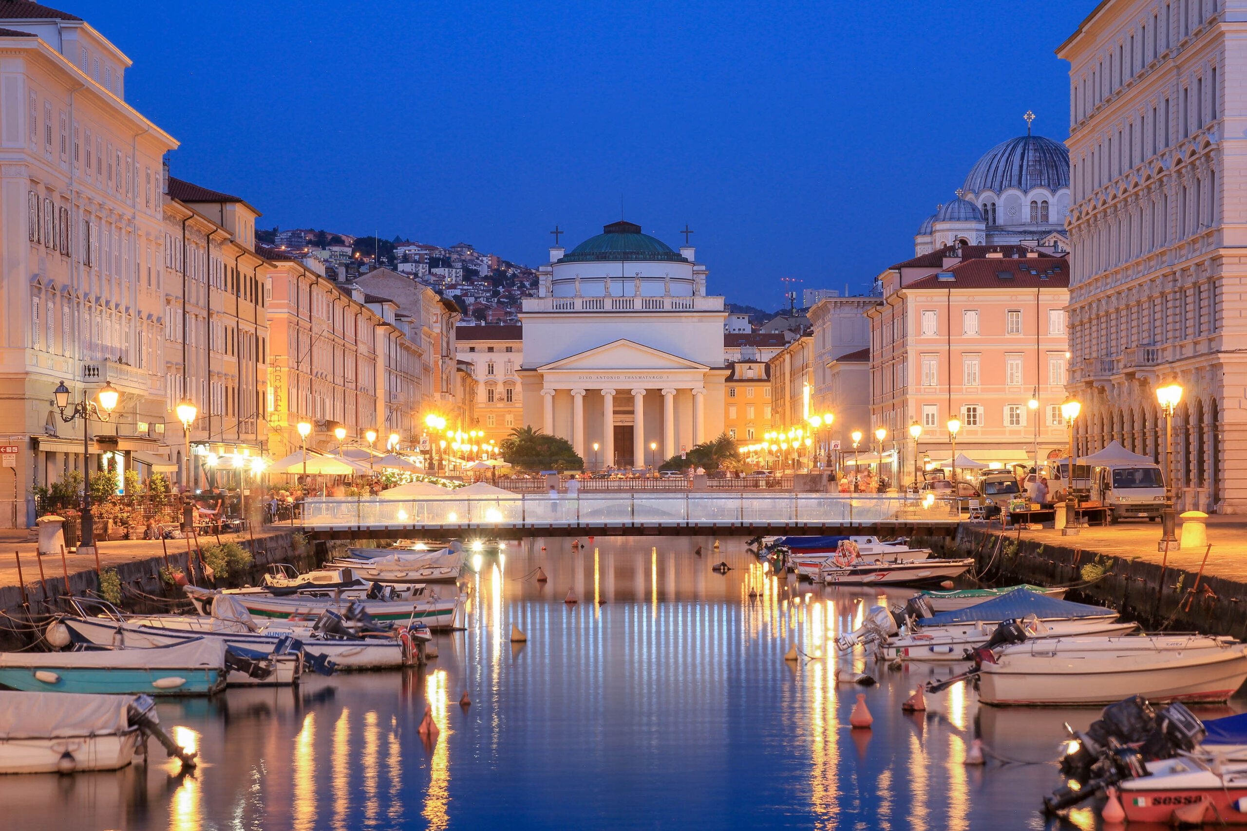 Trieste — Canal Grande di notte